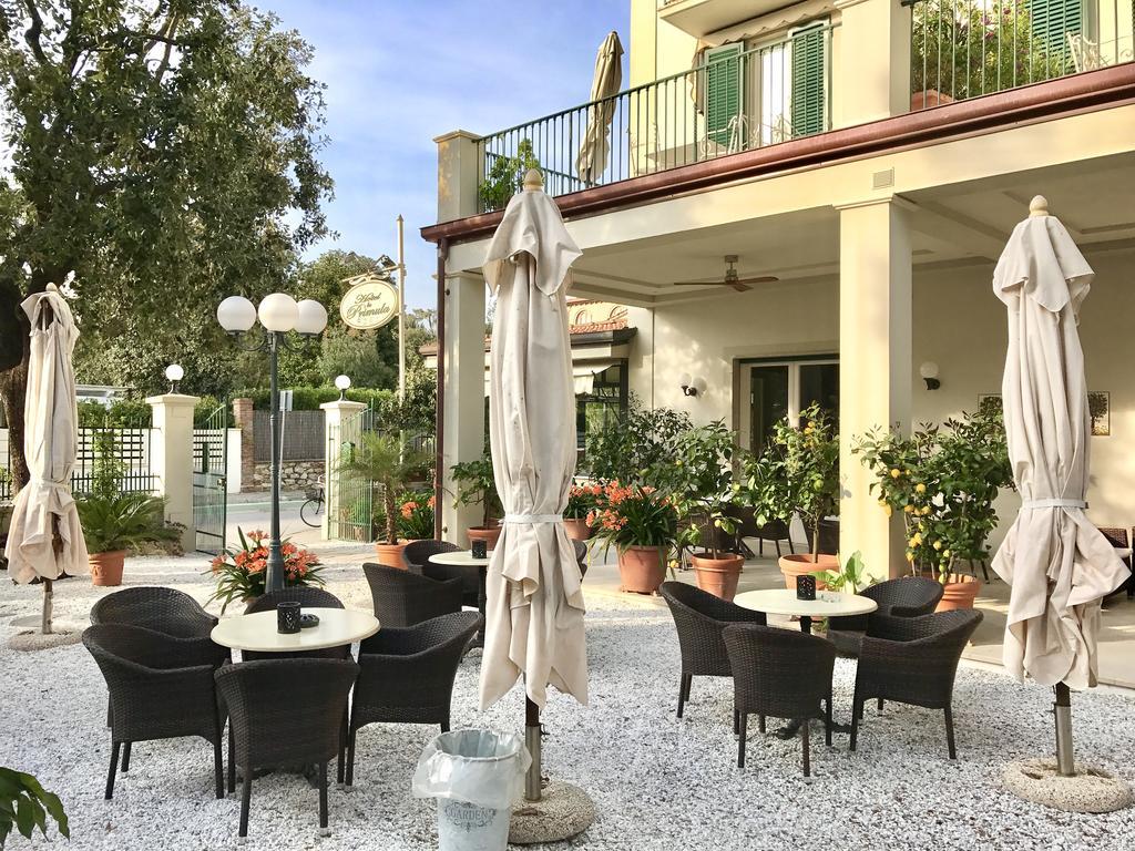 Hotel La Primula Forte dei Marmi Bagian luar foto