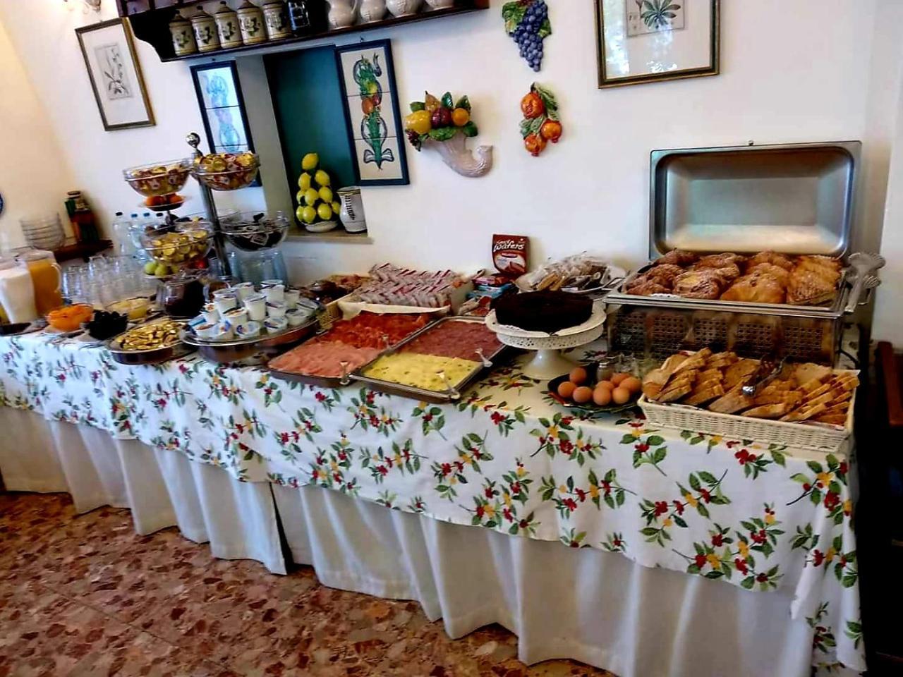 Hotel La Primula Forte dei Marmi Bagian luar foto