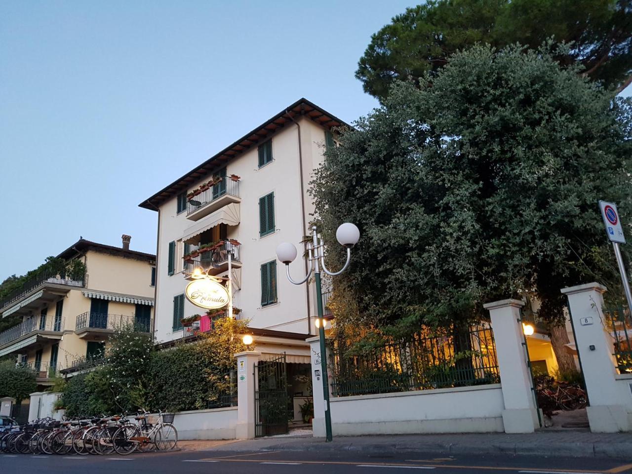 Hotel La Primula Forte dei Marmi Bagian luar foto