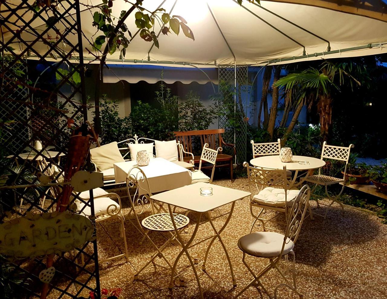 Hotel La Primula Forte dei Marmi Bagian luar foto