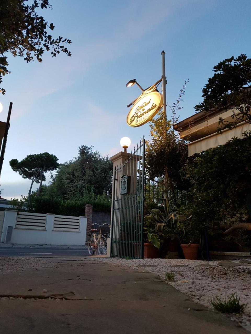 Hotel La Primula Forte dei Marmi Bagian luar foto