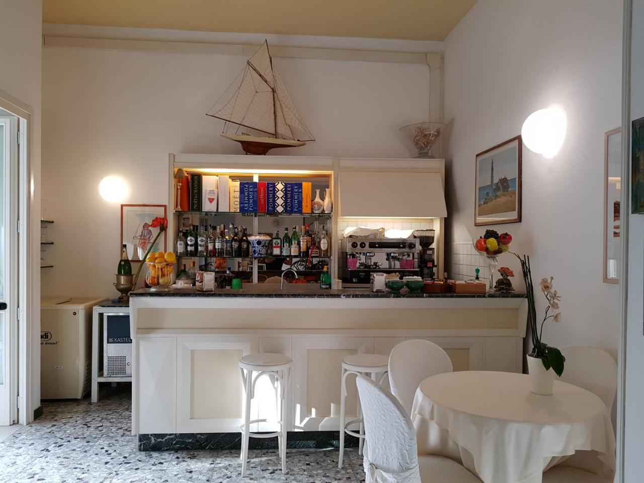 Hotel La Primula Forte dei Marmi Bagian luar foto