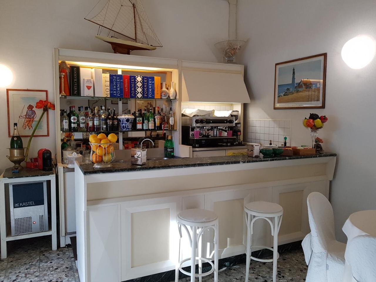 Hotel La Primula Forte dei Marmi Bagian luar foto