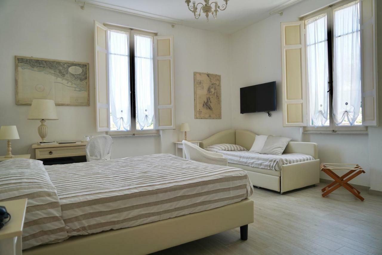Hotel La Primula Forte dei Marmi Bagian luar foto